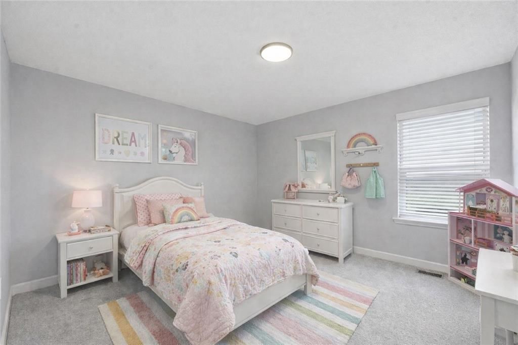 706 Glenn Circle — photo 4