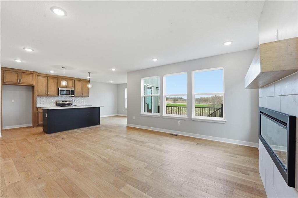 706 Glenn Circle — photo 10