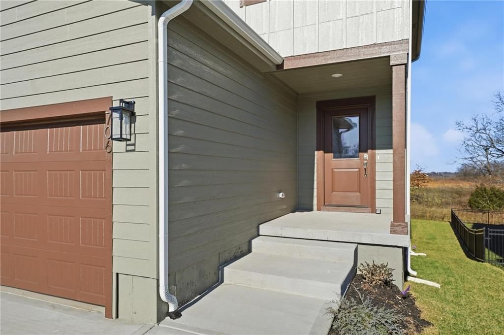 706 Glenn Circle — photo 12