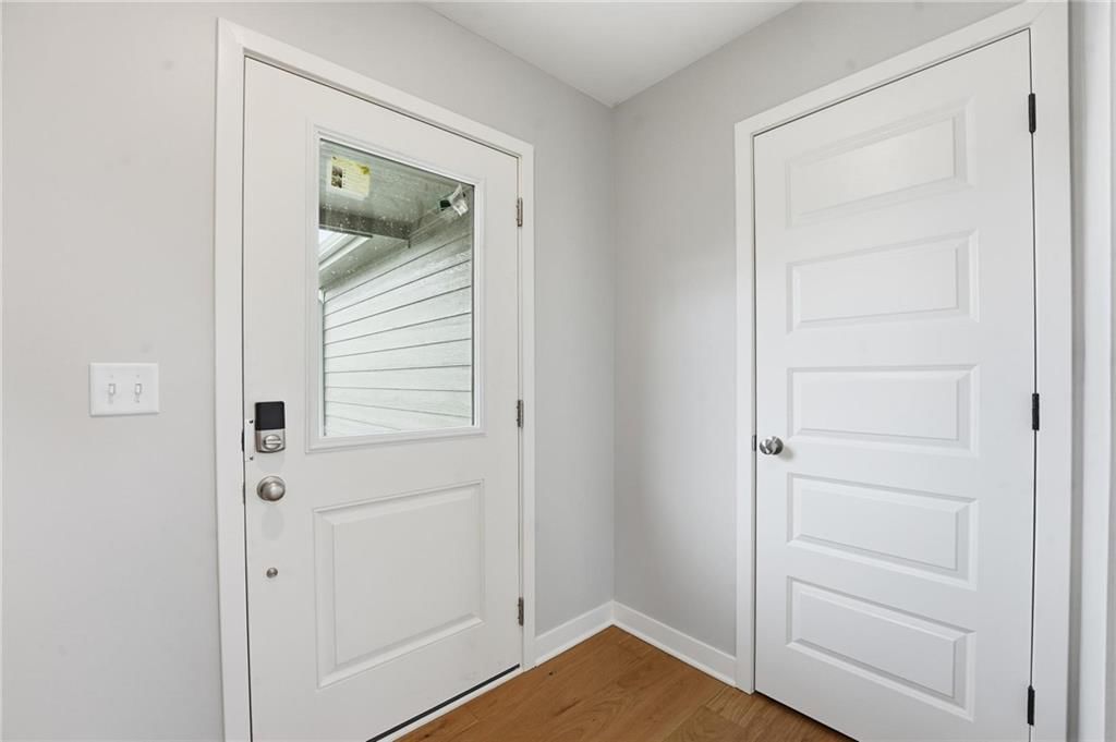 706 Glenn Circle — photo 13