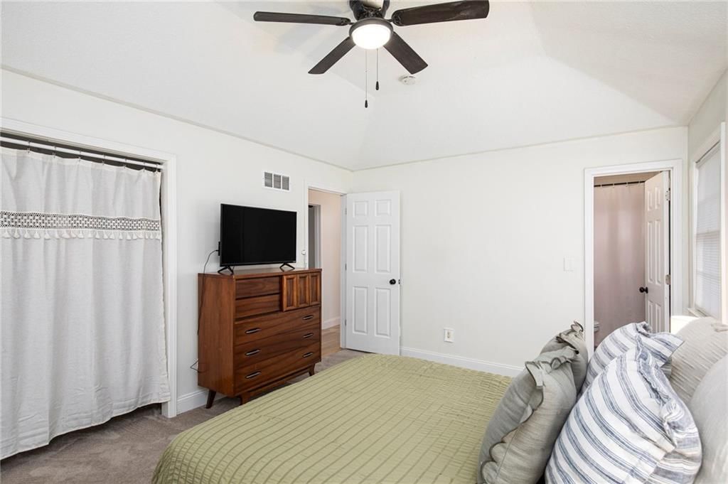 10205 W 101st Street — photo 18