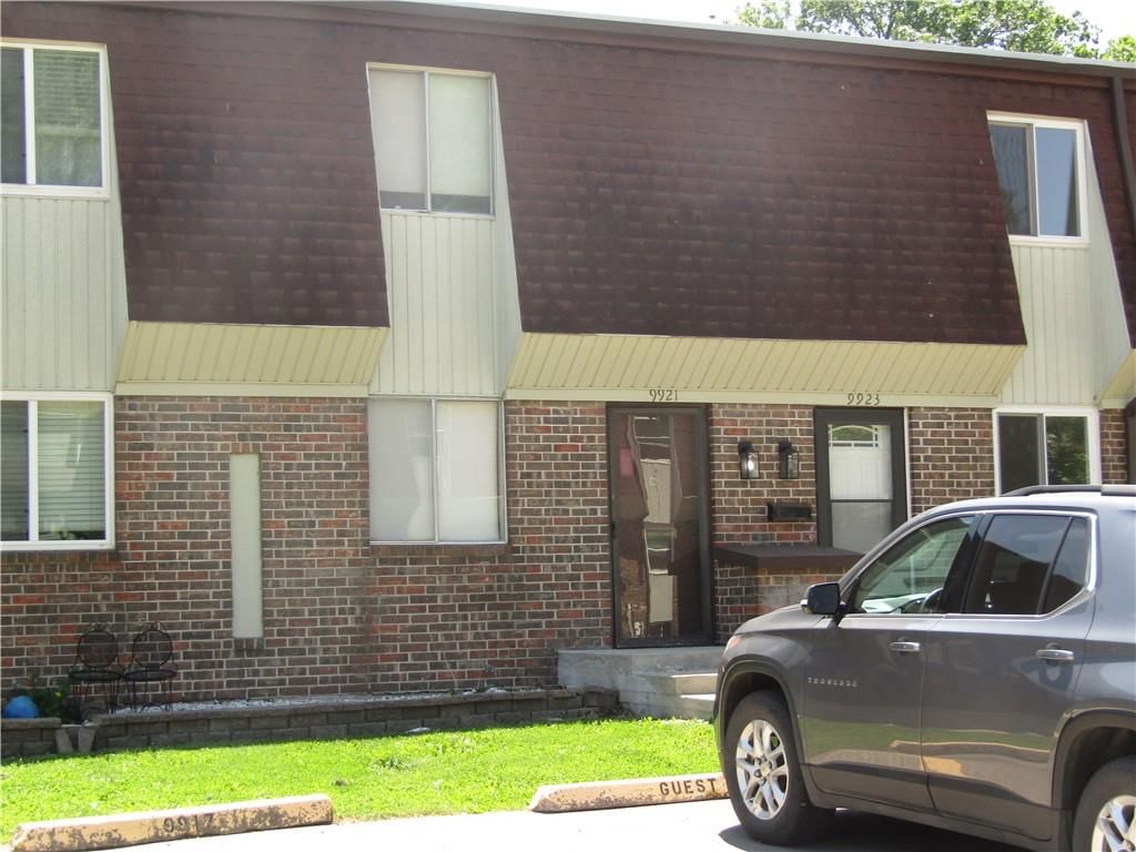 9921 W 52nd Street — photo 2
