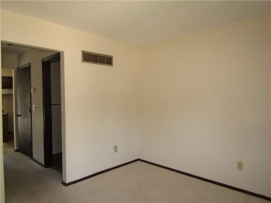 9921 W 52nd Street — photo 8