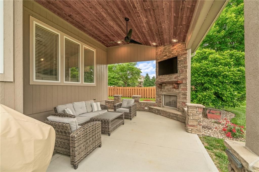 2703 SW 9th Terrace — photo 39