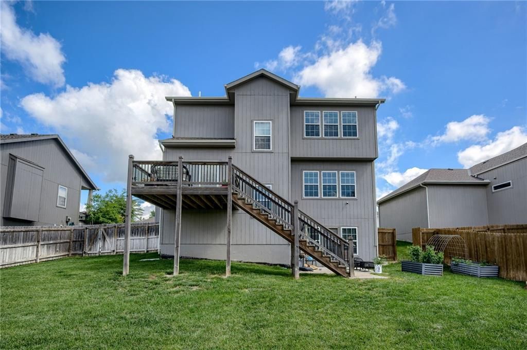 12435 Parkview Avenue — photo 35