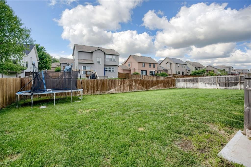 12435 Parkview Avenue — photo 36