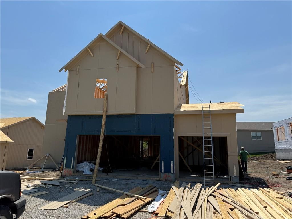 Photo 2 of 41 - 502 Woodview Drive