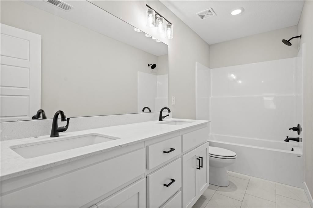 Photo 37 of 41 - 502 Woodview Drive