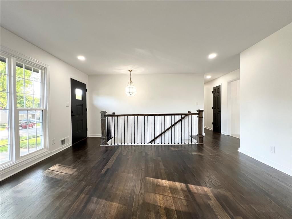 7217 Lowell Drive — photo 3