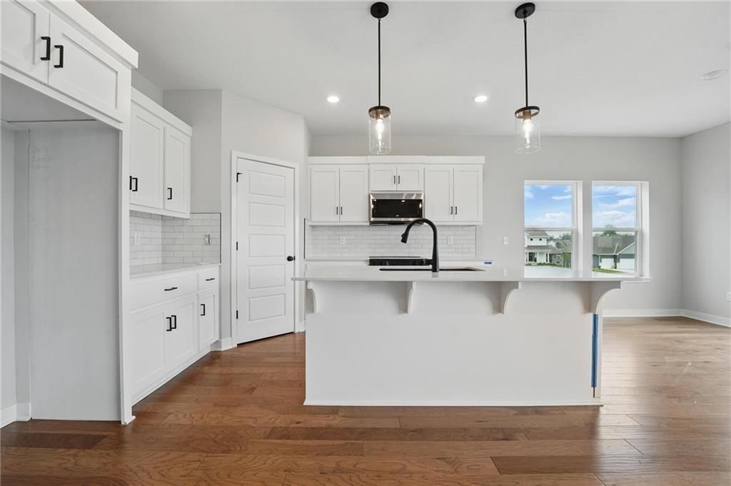 Photo 11 of 26 - 500 Woodview Drive
