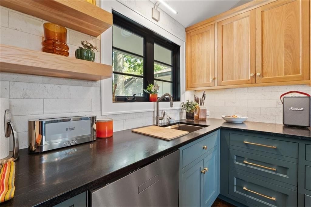 3605 W 71st Street — photo 13