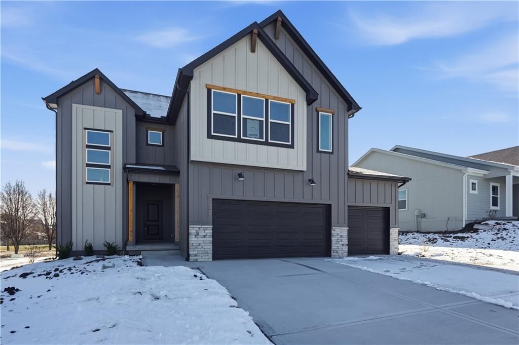 338 Meadowlark Drive — photo 2