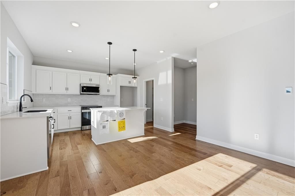 338 Meadowlark Drive — photo 9