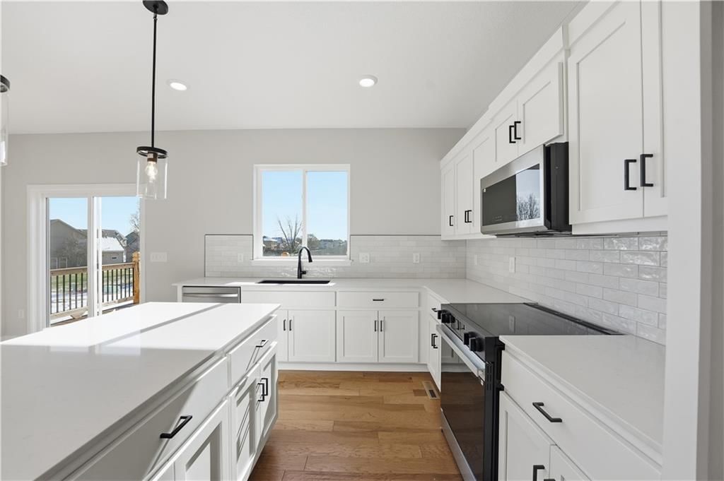 338 Meadowlark Drive — photo 11