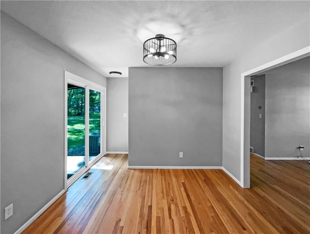 11709 Fremont Avenue — photo 13