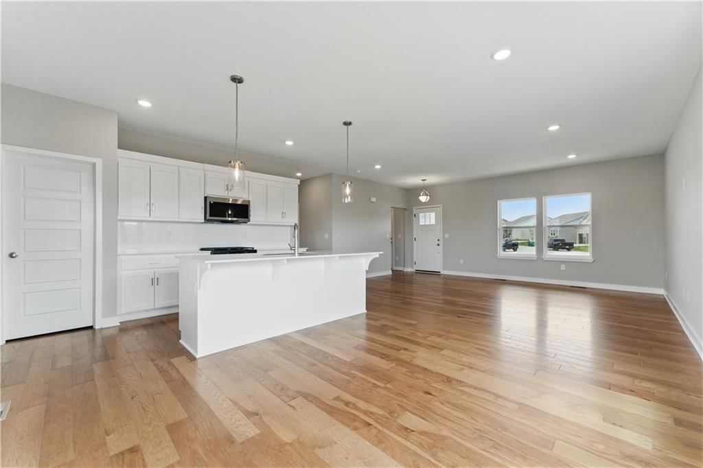 Photo 10 of 25 - 400 Meadowlark Drive
