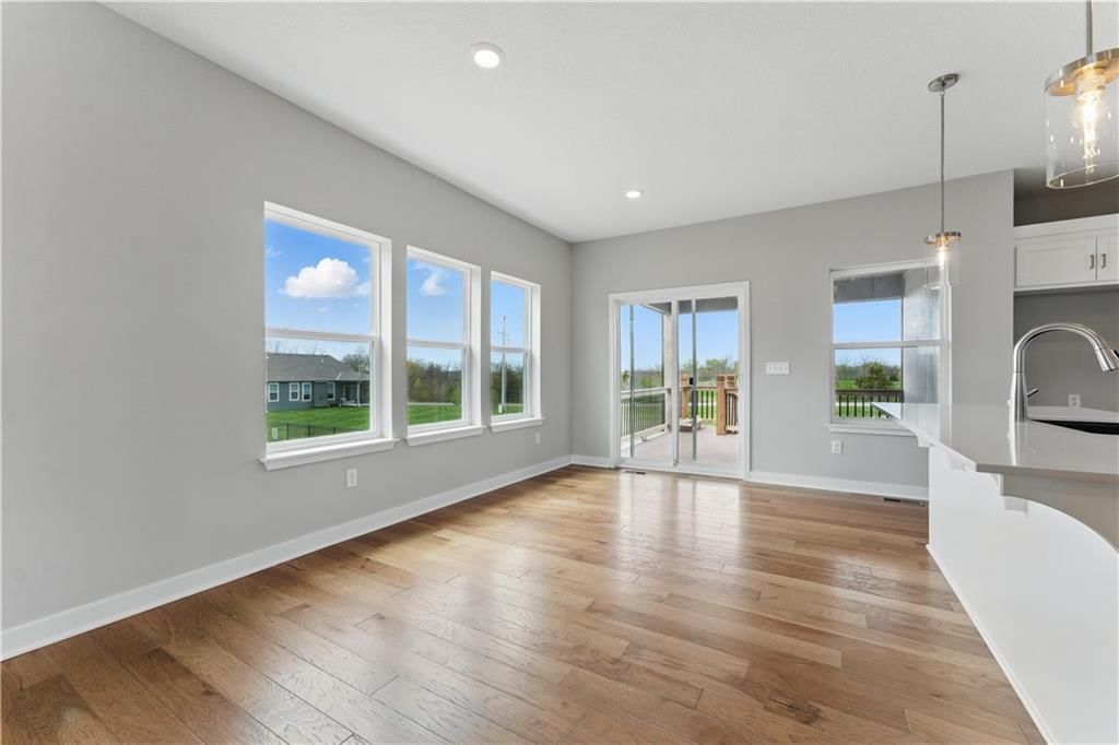 Photo 12 of 25 - 400 Meadowlark Drive