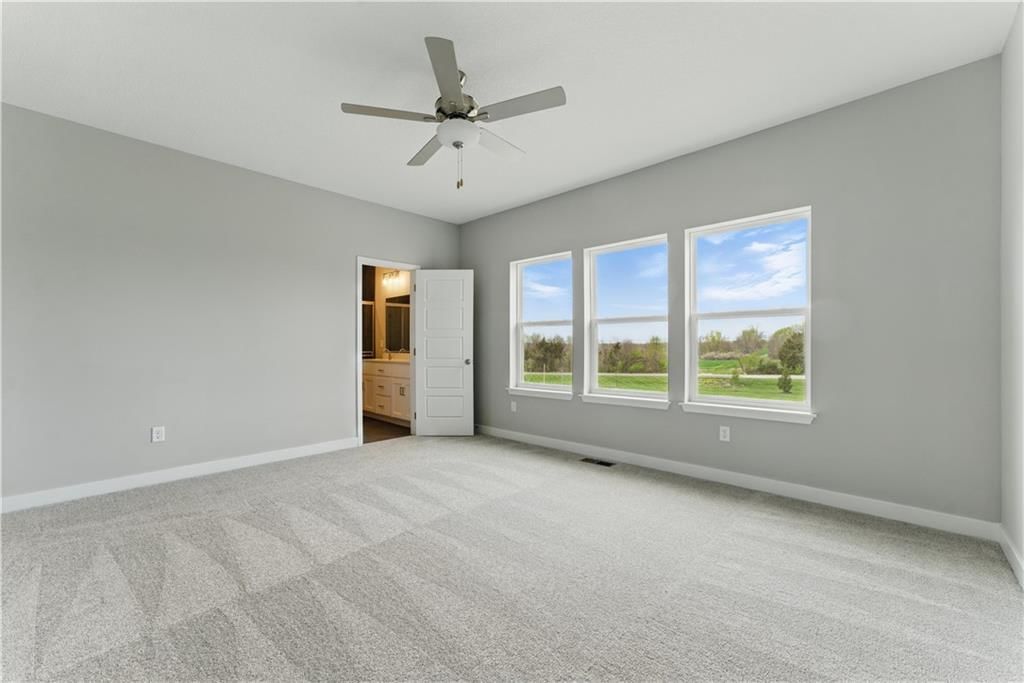Photo 13 of 25 - 400 Meadowlark Drive