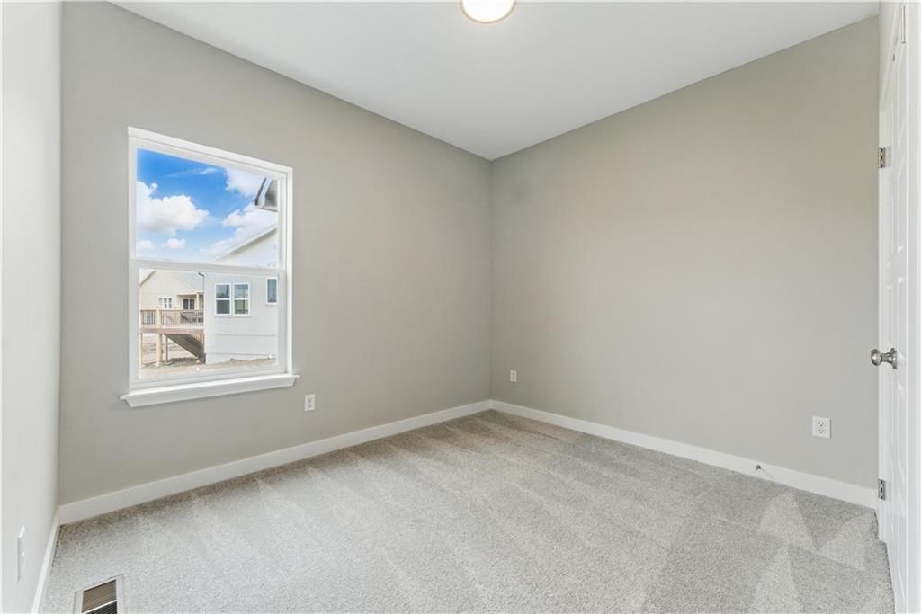 Photo 20 of 25 - 400 Meadowlark Drive