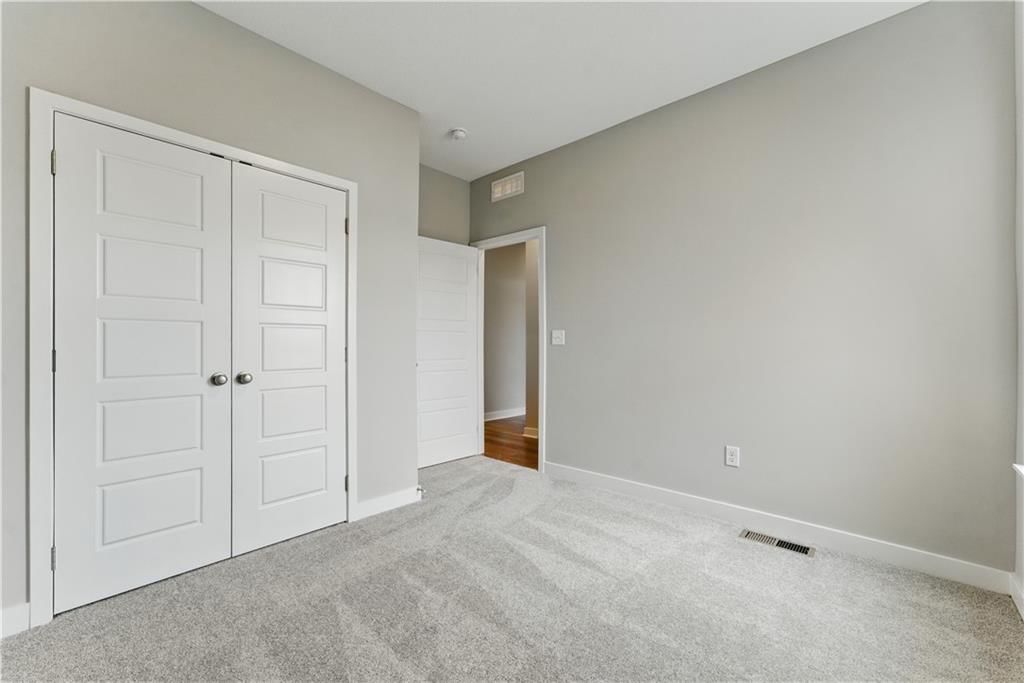 Photo 21 of 25 - 400 Meadowlark Drive