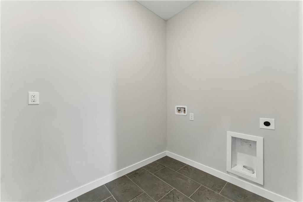 Photo 23 of 25 - 400 Meadowlark Drive