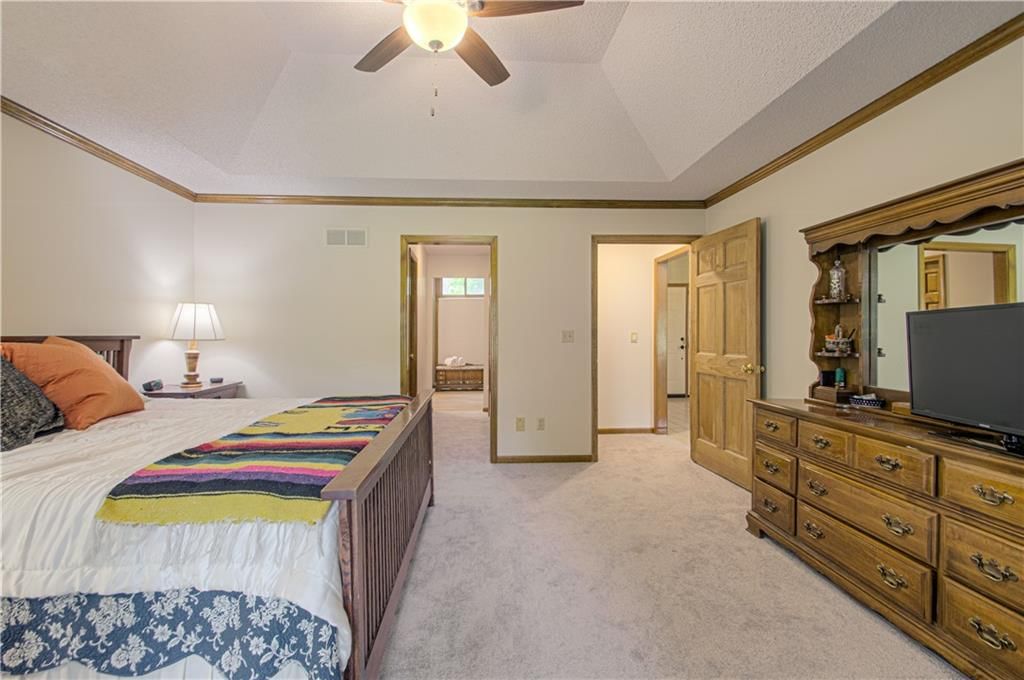 17725 W 68 Terrace — photo 18