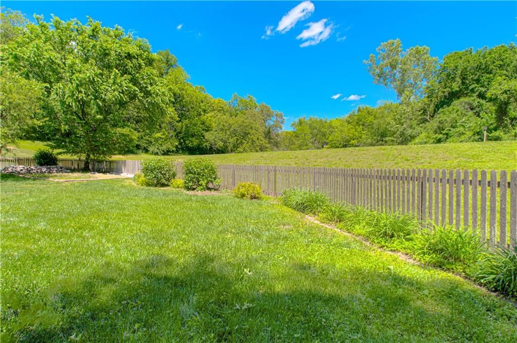 17725 W 68 Terrace — photo 36