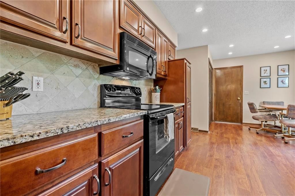 15017 Woodcliffe Circle — photo 19