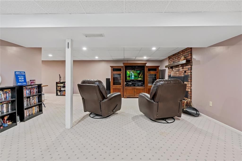 15017 Woodcliffe Circle — photo 37