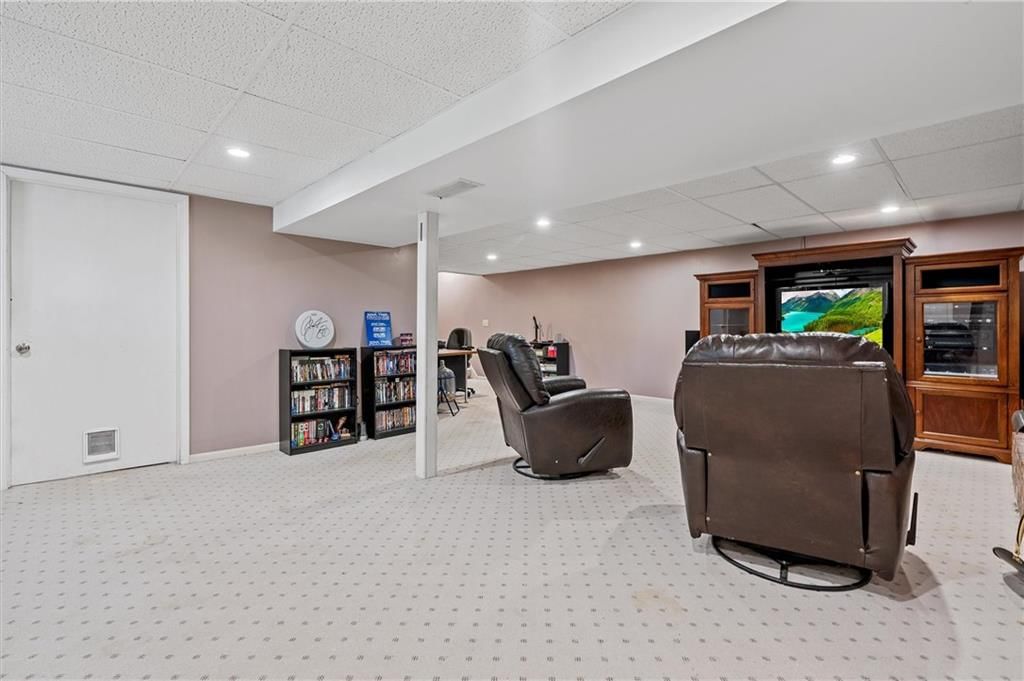15017 Woodcliffe Circle — photo 38