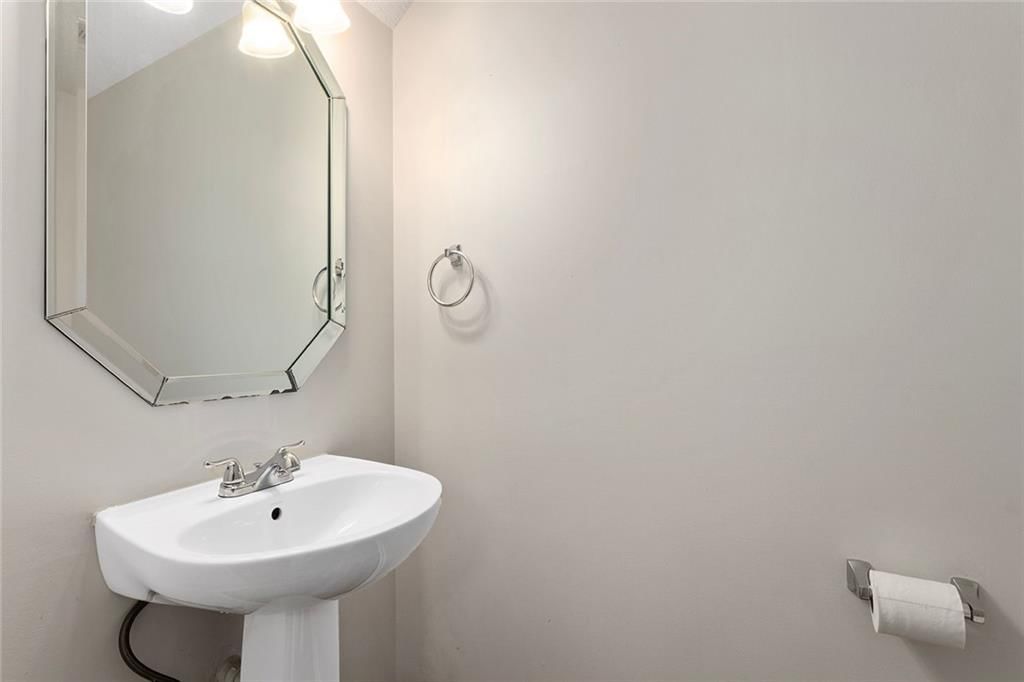 Photo 9 of 24 - 5412 Fairmount Avenue