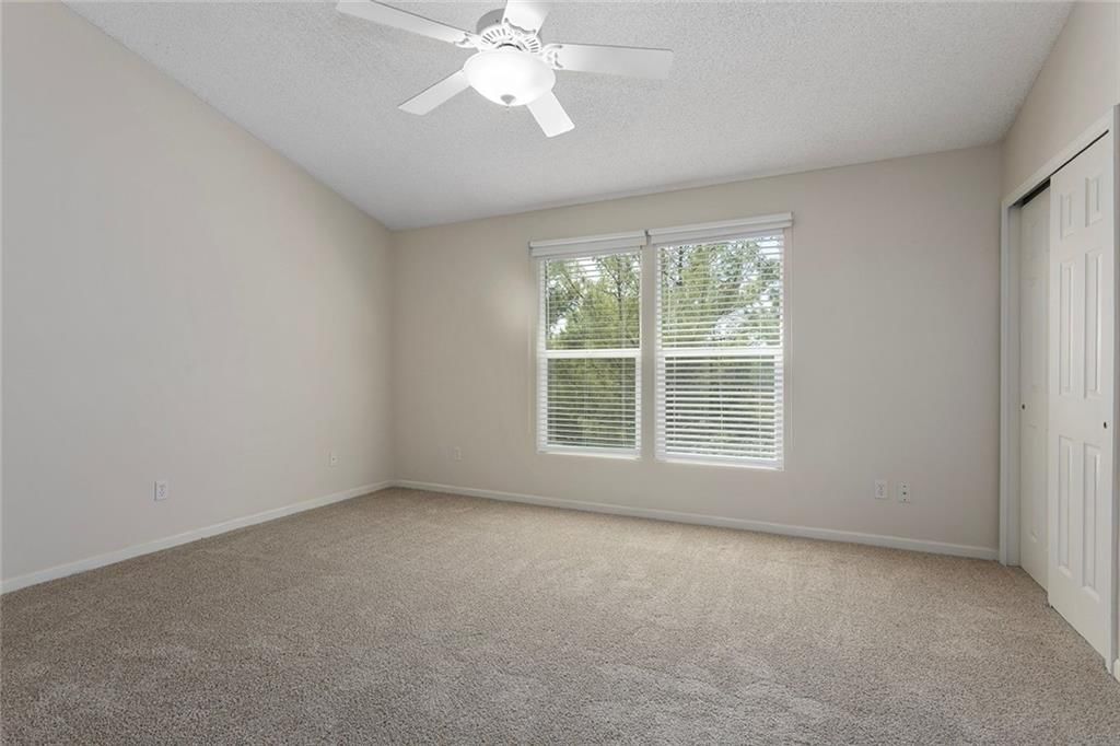 Photo 11 of 24 - 5412 Fairmount Avenue
