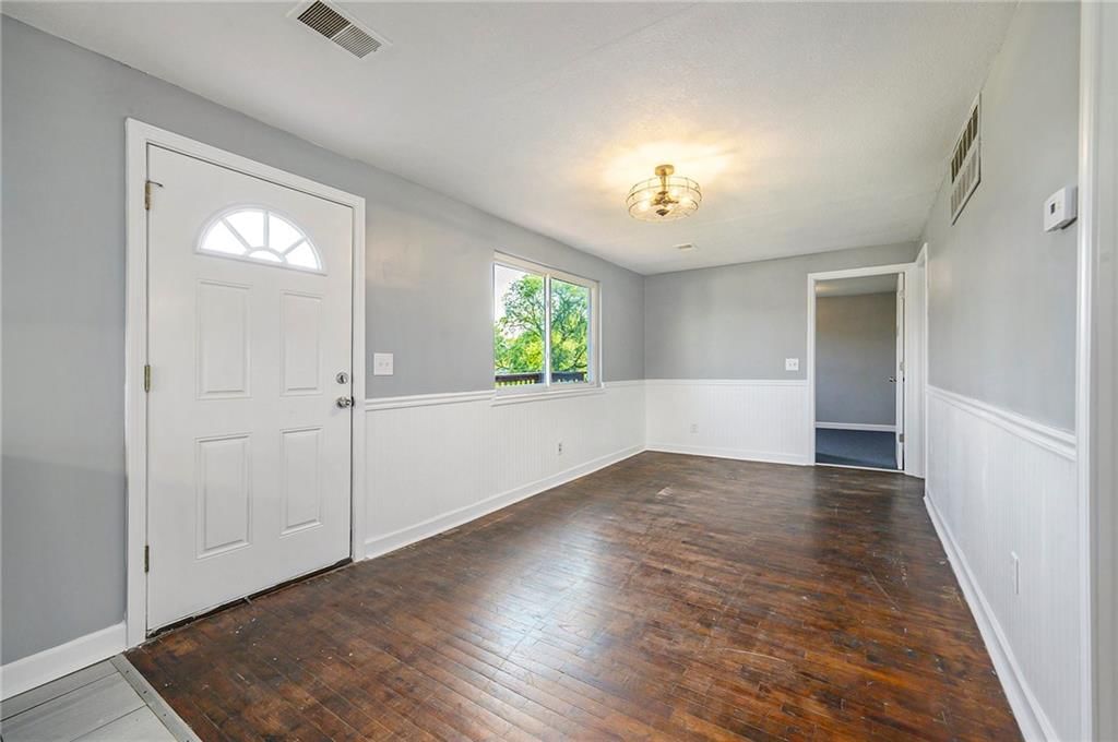 7175 Lingley Drive — photo 6