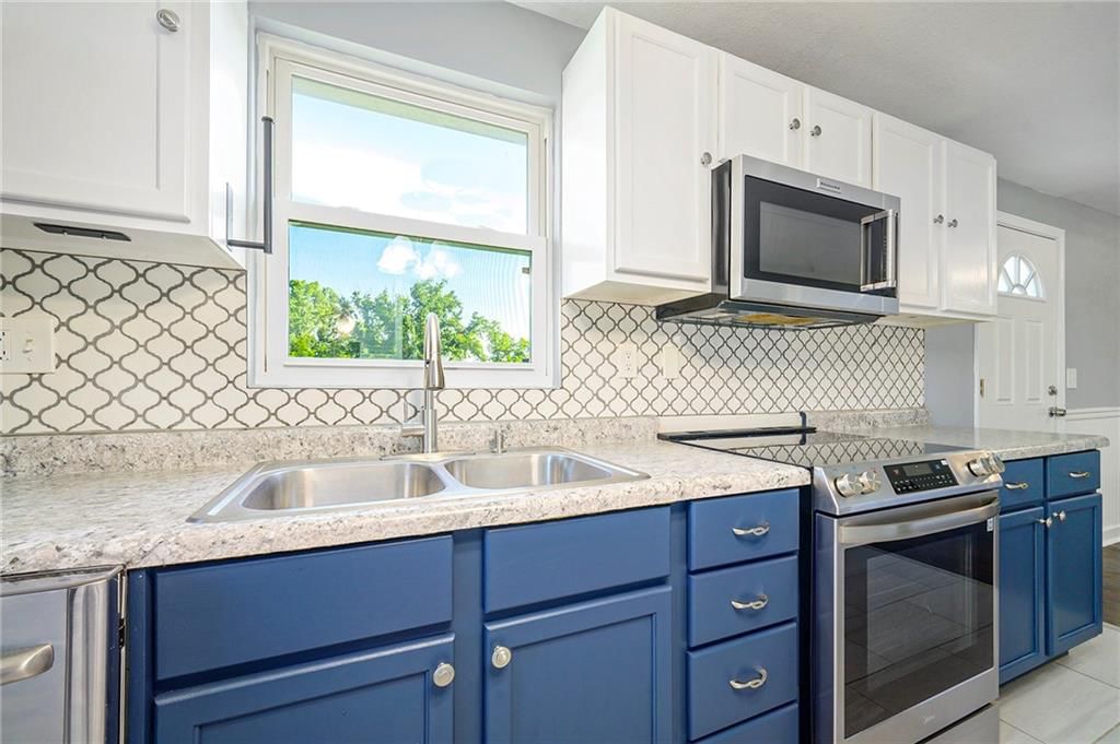 7175 Lingley Drive — photo 9