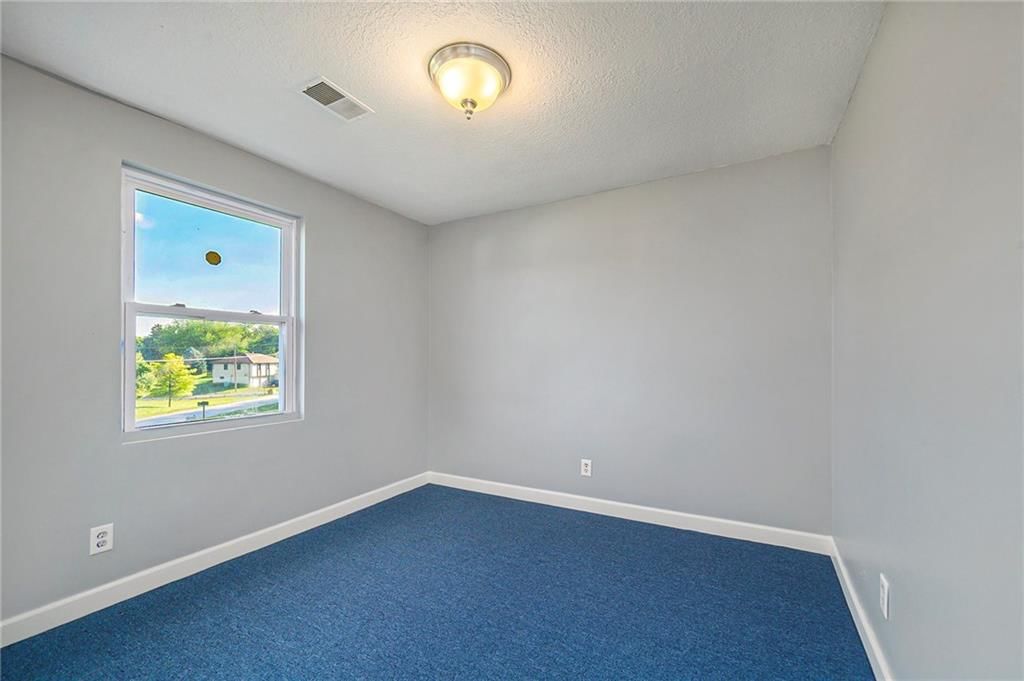 7175 Lingley Drive — photo 11