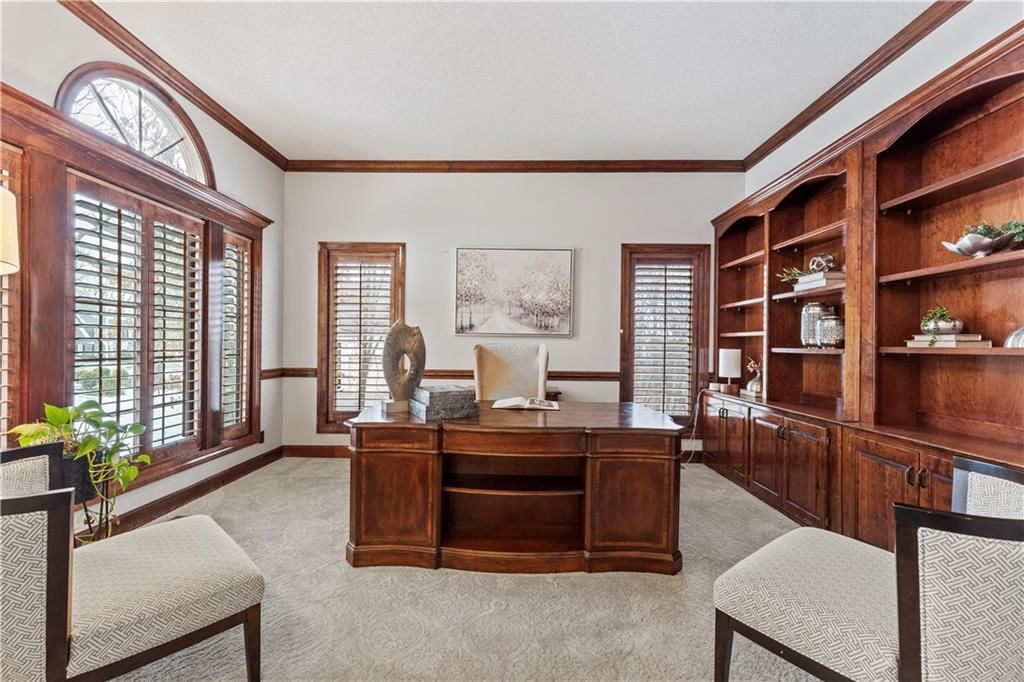 4507 N Mulberry Drive — photo 2