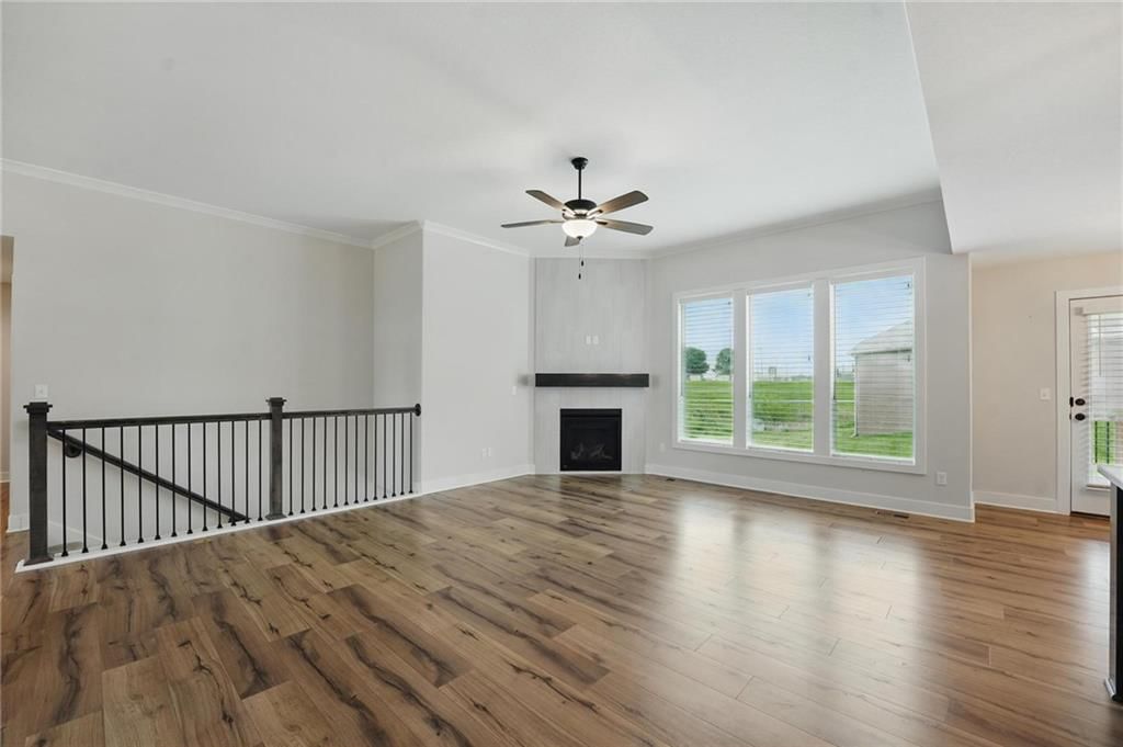 9325 N Poplar Avenue — photo 7