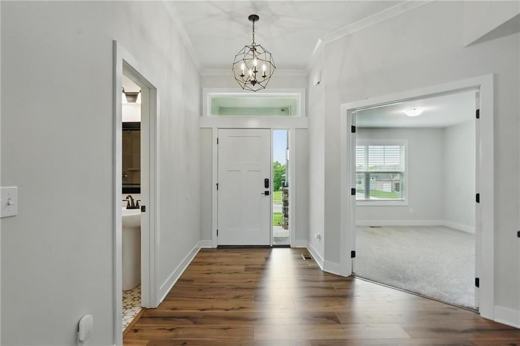 9325 N Poplar Avenue — photo 25