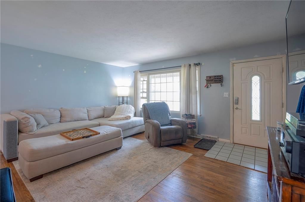 Photo 11 of 26 - 4838 Dearborn Street