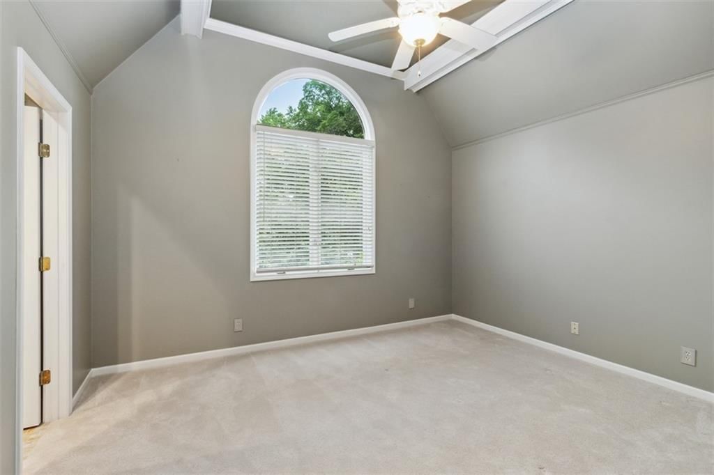 5403 Windsor Lane — photo 32