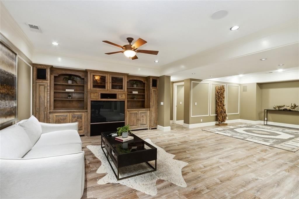 5403 Windsor Lane — photo 35