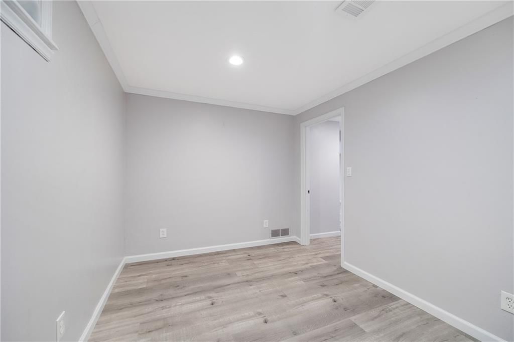 1104 NW Timber Ridge — photo 34