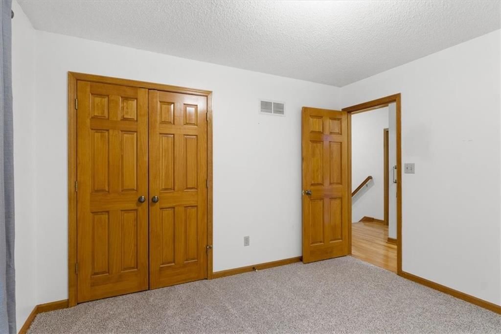 Photo 13 of 33 - 3000 Cedar Crest Drive