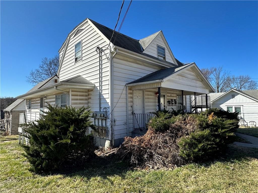 Photo 16 of 16 - 601 W SOUTH Avenue