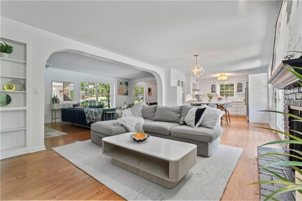 5916 W 90th Street — photo 9