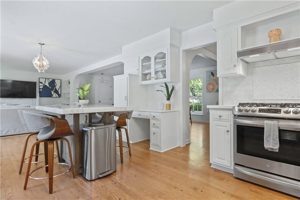 5916 W 90th Street — photo 16