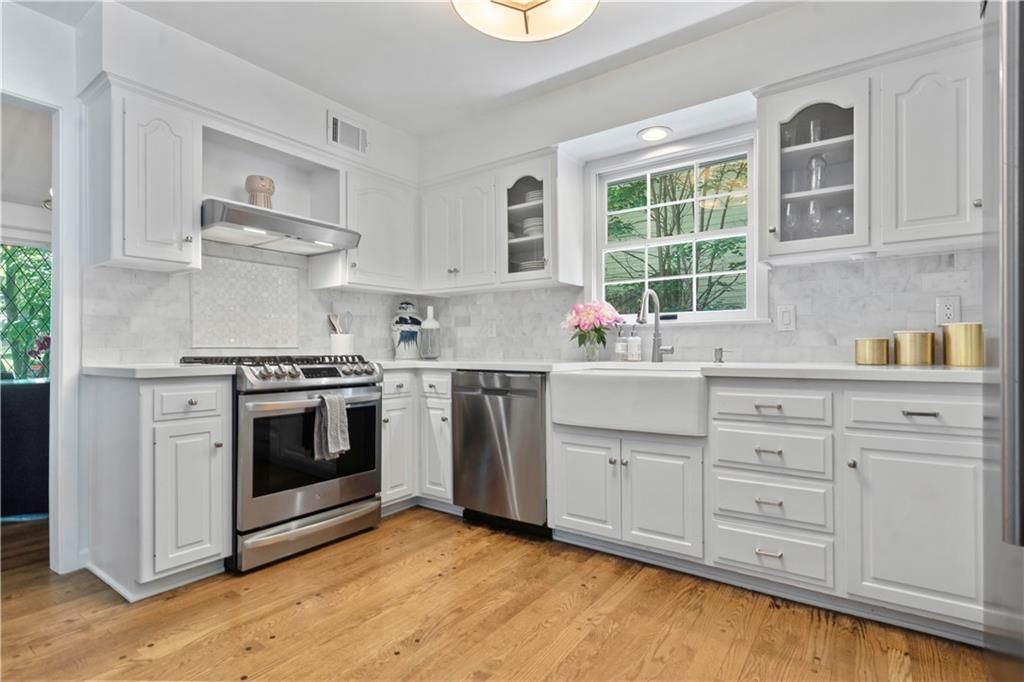 5916 W 90th Street — photo 17