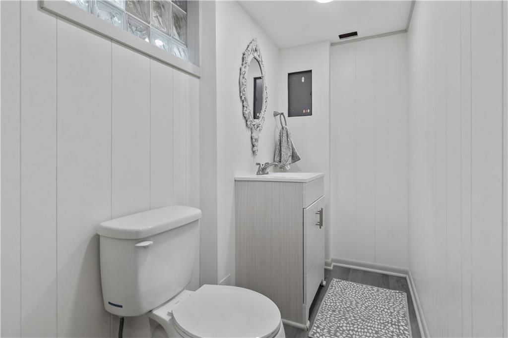 5916 W 90th Street — photo 34