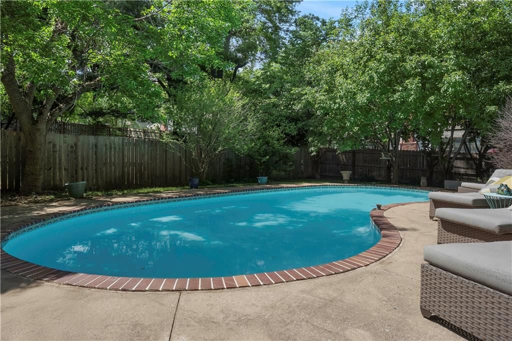 5916 W 90th Street — photo 36