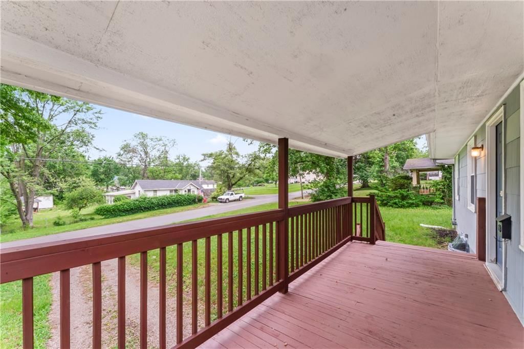 1202 E Hayward Avenue — photo 4